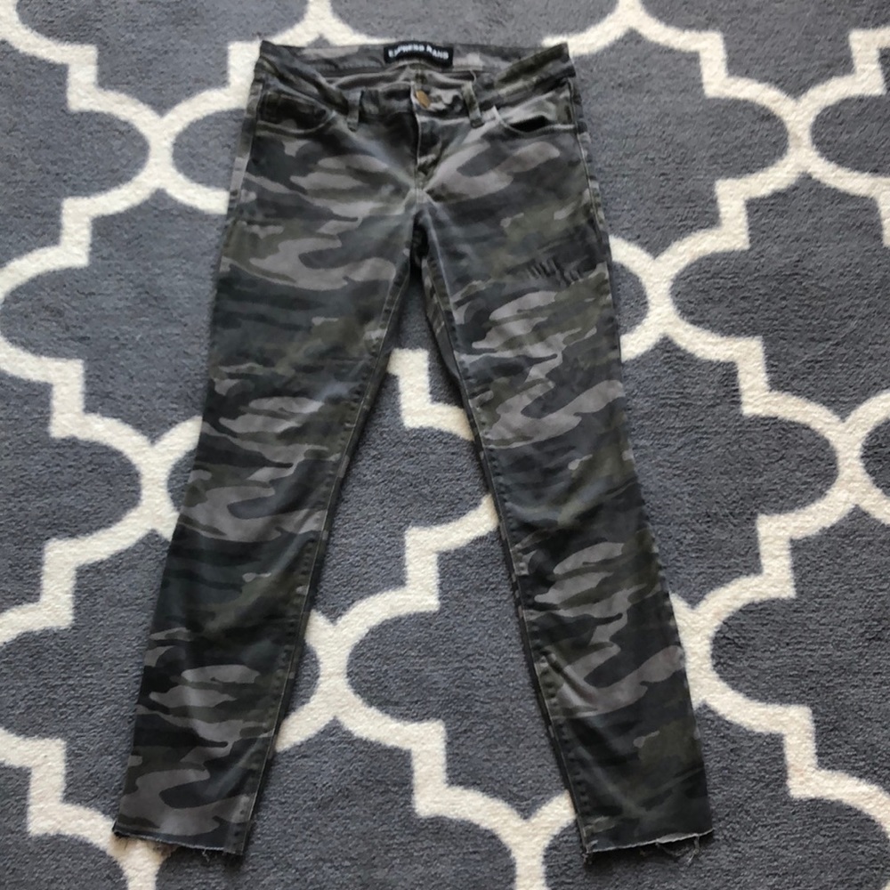 Express camo jeans